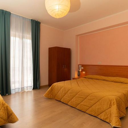 Hotel Gambrinus Abbadia San Salvator Bagian luar foto