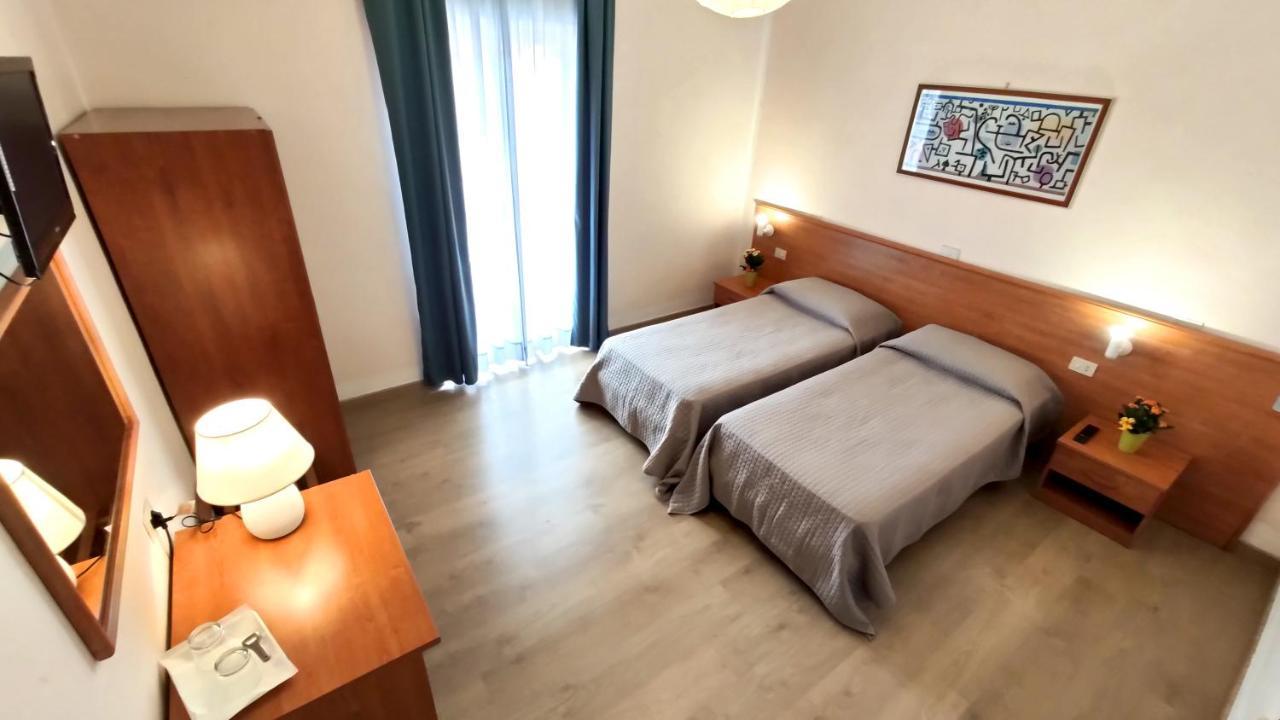 Hotel Gambrinus Abbadia San Salvator Bagian luar foto