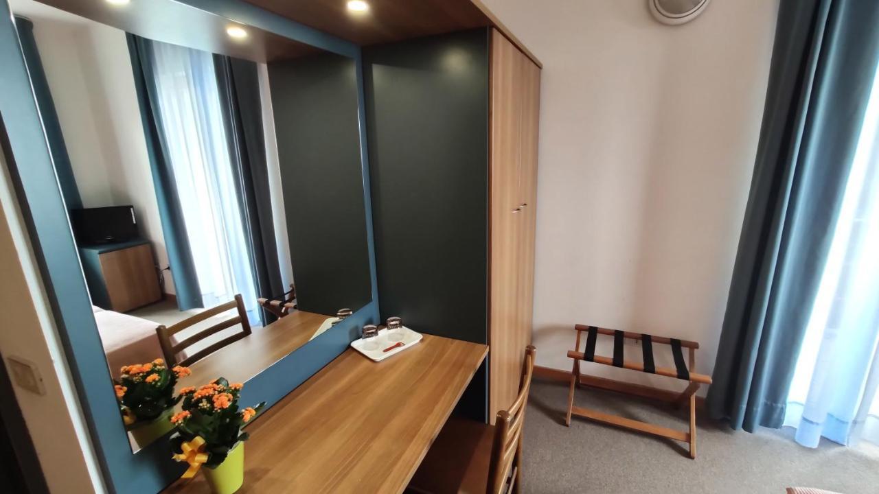 Hotel Gambrinus Abbadia San Salvator Bagian luar foto