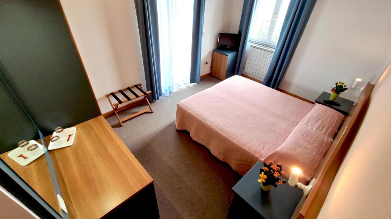 Hotel Gambrinus Abbadia San Salvator Bagian luar foto