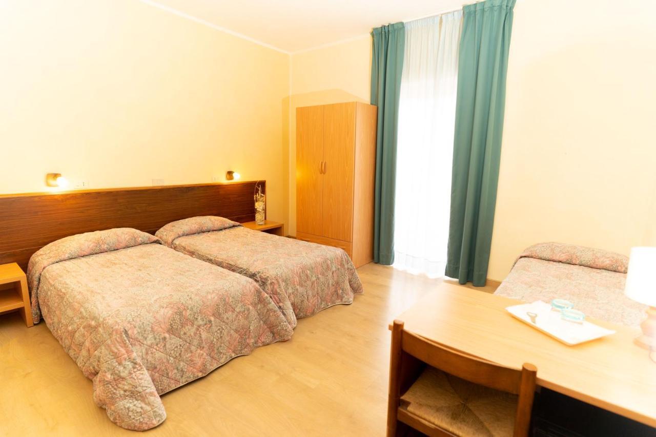 Hotel Gambrinus Abbadia San Salvator Bagian luar foto