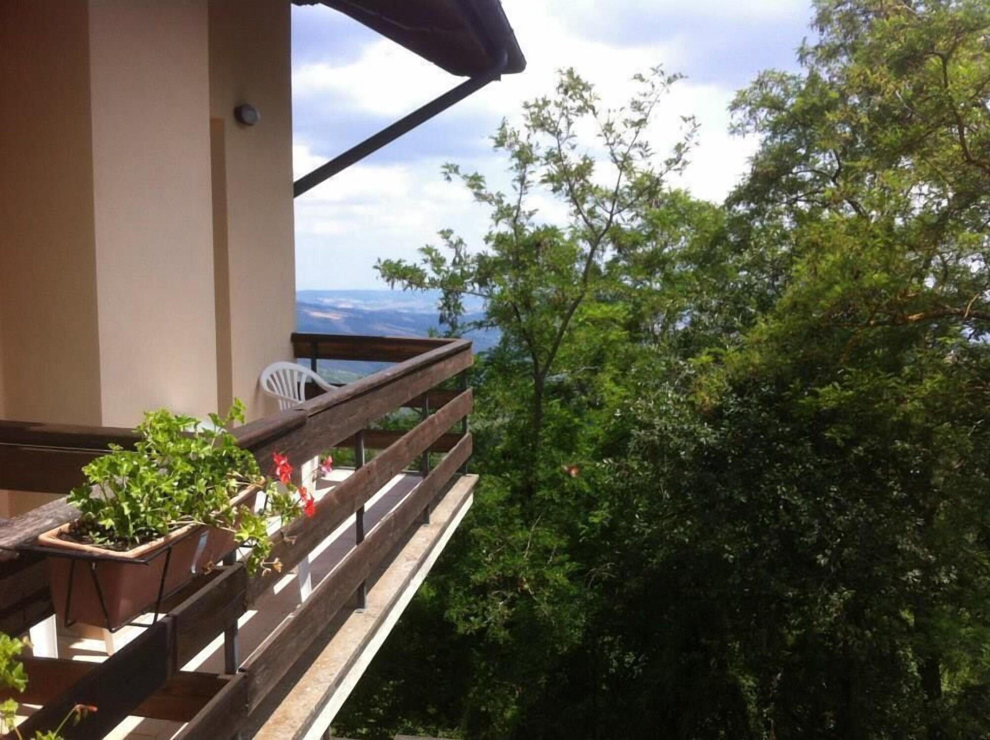 Hotel Gambrinus Abbadia San Salvator Bagian luar foto