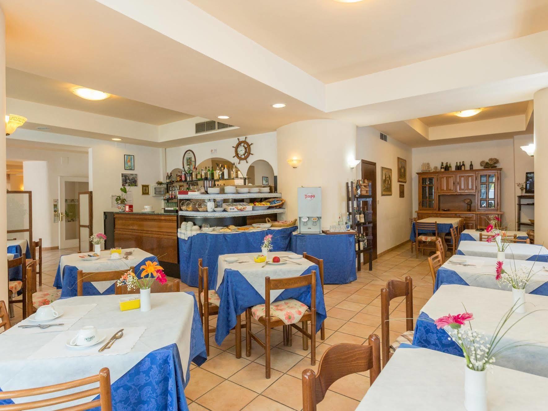Hotel Gambrinus Abbadia San Salvator Bagian luar foto