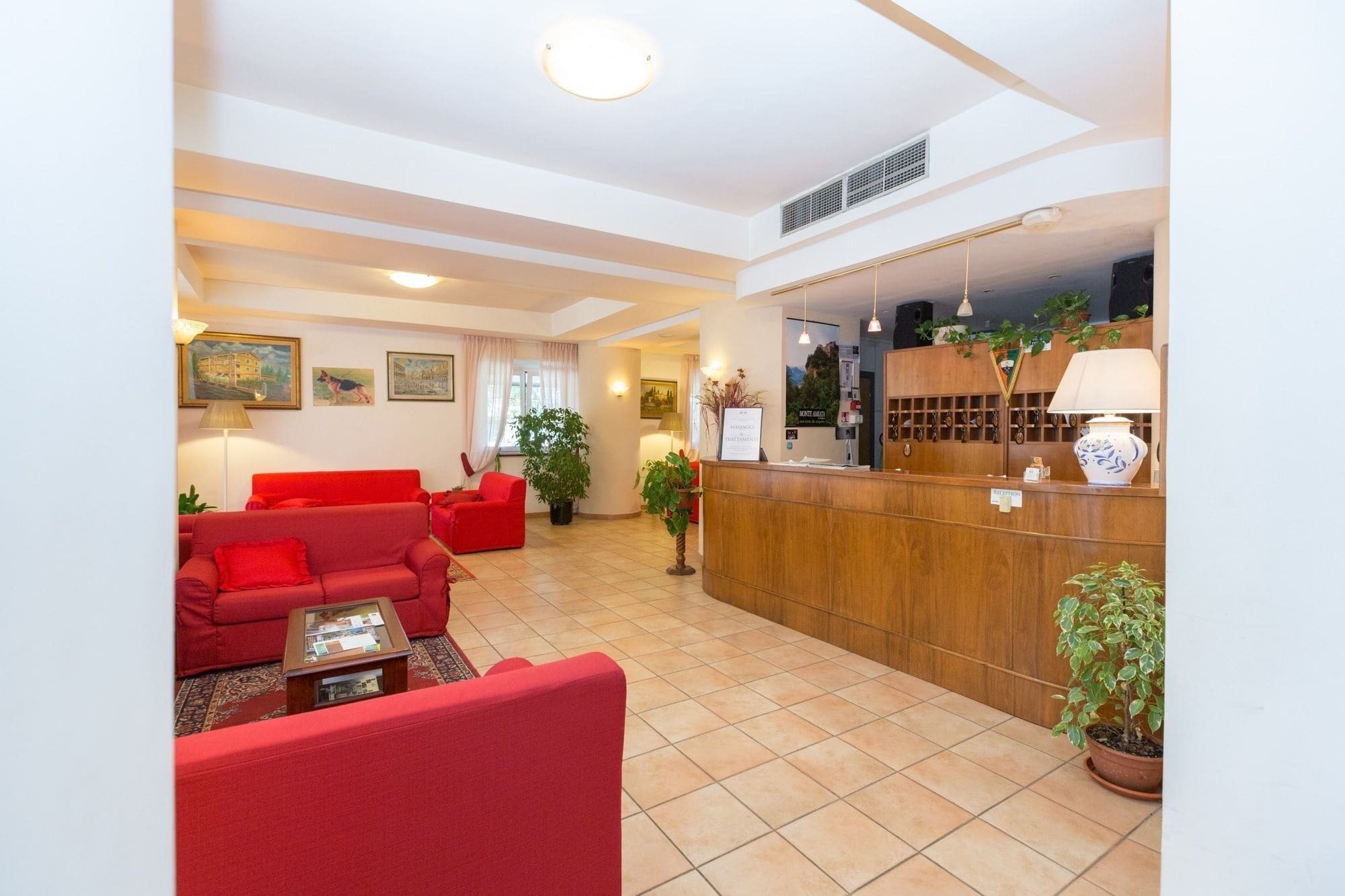 Hotel Gambrinus Abbadia San Salvator Bagian luar foto